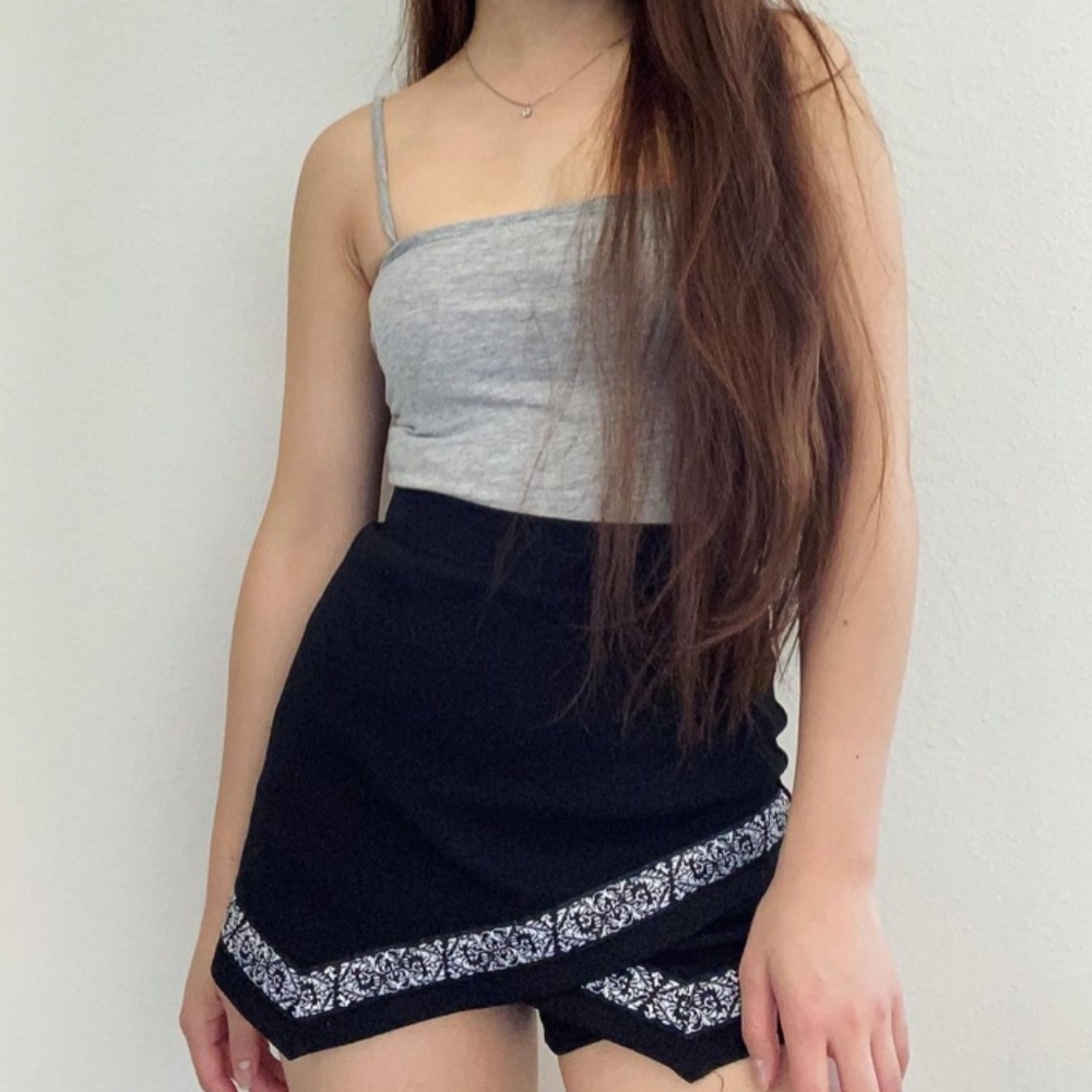 Material Girl Black Asymmetrical Skort Size S